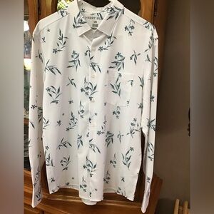 Perry Ellis Men’s Floral Print Long Sleeve Button Up Shirt